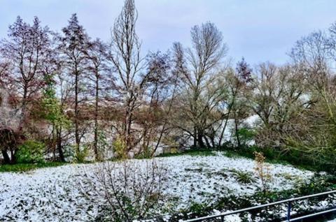 River View Near Frankfurt -- 3 Zimmer -- 4 Betten Und 1 Groesse Schlafcouch Hainburg Zewnętrze zdjęcie